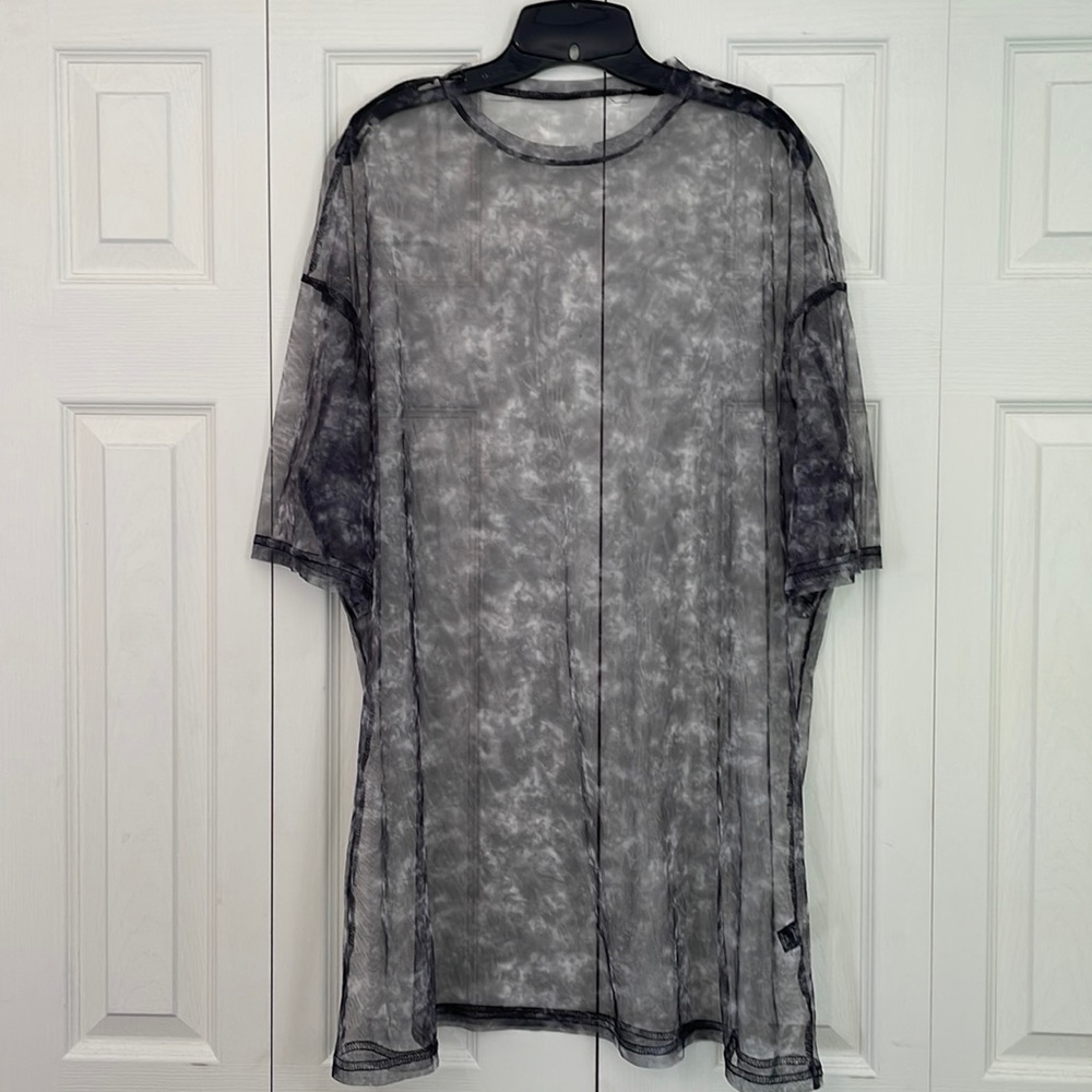 Mesh plus tie dye top